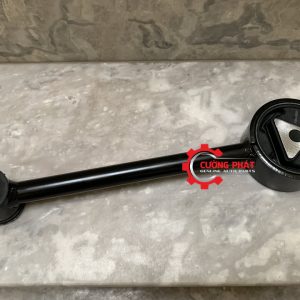 Góc chụp cận cảnh chân số 8 Attrage, Mirage chính hãng