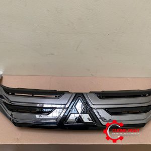 Hình ảnh mặt ga lăng mạ Xpander 2020-2021 chính hãng