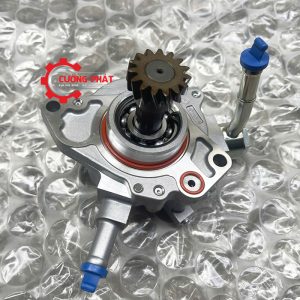 Góc chụp cận cảnh bơm chân không Triton 2009-2018, Sport 2010-2016 4D56 chính hãng