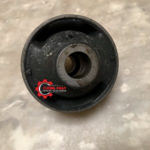 Góc chụp cận cảnh cao su càng A Xpander, Outlander chính hãng