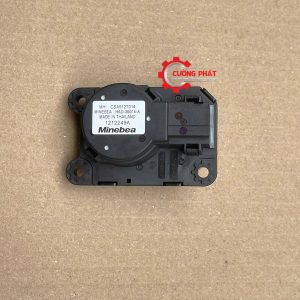 Góc chụp cận cảnh mô tơ cửa gió điều hòa Triton 2019 chính hãng