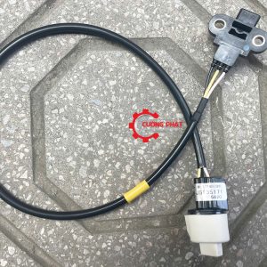 Góc chụp cận cảnh cảm biến trục cơ Pajero V93 chính hãng