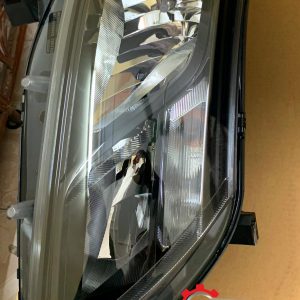 Hình ảnh đèn pha Chevrolet Colorado 2017 không led