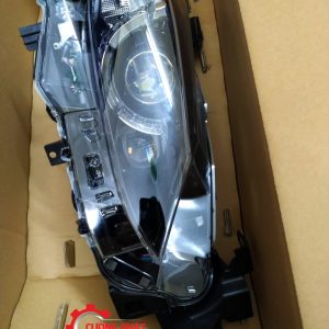 Hình ảnh đèn pha Mazda 6 2015 2.5 có liếc 2 bi