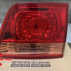 Hình ảnh đèn hậu trong Toyota Fortuner chính hãng
