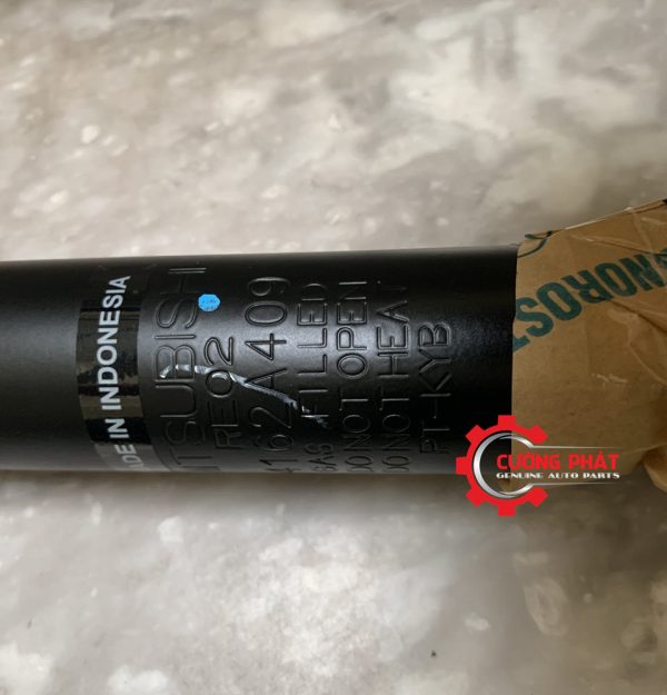 Phuộc sau Xpander chính hãng có thông tin dập nổi trên thân phuộc