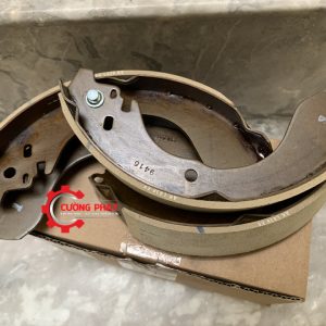 Hình ảnh bố thắng sau Mitsubishi Xpander chính hãng hay còn gọi là má phanh sau