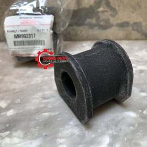 Hình ảnh cao su cân bằng trước Mitsubishi Pajero Sport, Triton 2008-2014 chính hãng