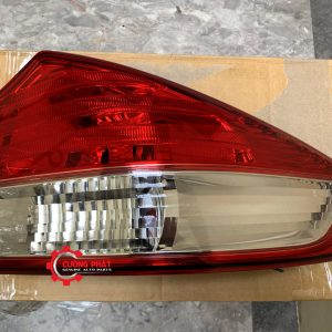 Hình ảnh đèn hậu ngoài Suzuki Ciaz chính hãng