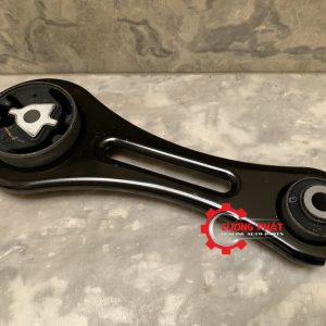 Hình ảnh cao su chân máy số 8 xe Mitsubishi Xpander chính hãng