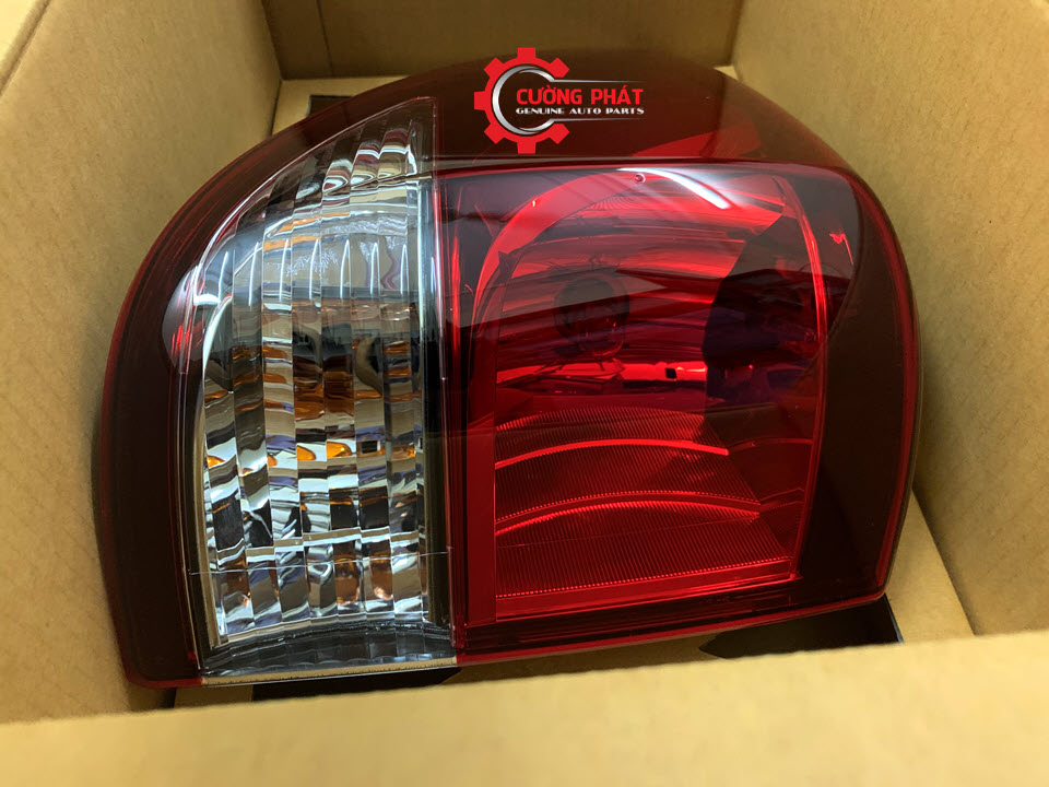 Den-hau-ngoai-Mazda-BT50-2016-2019-UL4J51160A-UL4J51150A(3) Hình ảnh đèn hậu ngoài Mazda BT50 2016-2019 chính hãng