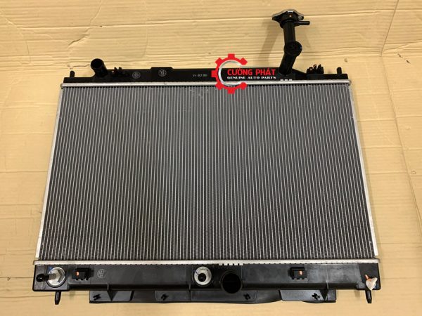 Hình ảnh két nước AT Mitsubishi Xpander chính hãng
