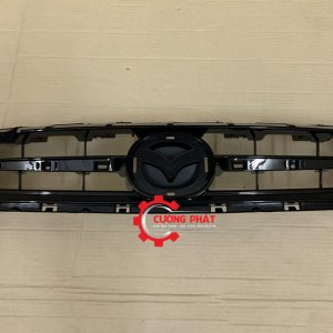 Hình ảnh mặt ca lăng Mazda 2 2015 chính hãng