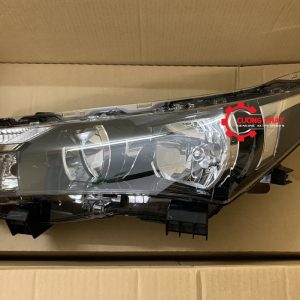 Hình ảnh đèn pha Toyota Corolla Altis 2015 1.8 chính hãng