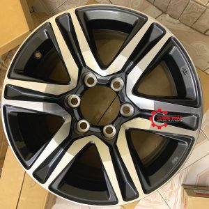 Hình ảnh mâm xe Toyota Fortuner 2018 chính hãng hay còn gọi là la zăng