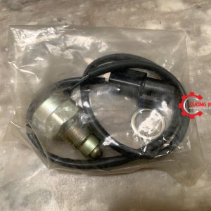 Hình ảnh công tắc báo lùi Mitsubishi Triton, Pajero Sport chính hãng