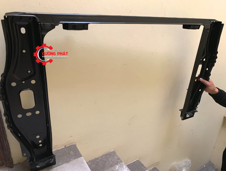 Khung-xuong-dau-xe-chu-U-Mitsubishi-Xpander-5256C304 Chi tiết khung xương đầu xe chữ U Xpander chính hãng