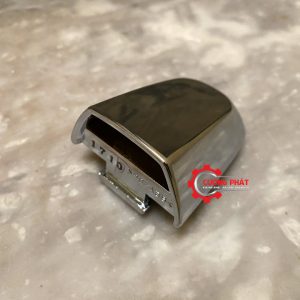 Hình ảnh đuôi tay mở cửa sau Mitsubishi Triton 2005-2013 chính hãng