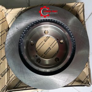 Cận cảnh đĩa phanh trước Lexus LX570, Toyota Land Cruiser