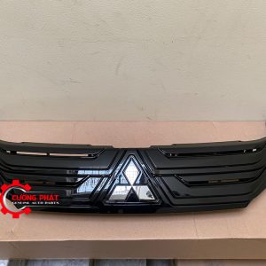 Hình ảnh mặt ga lăng đen Mitsubishi Xpander 2020