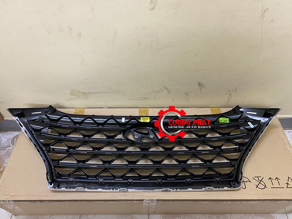 Phía sau mặt ga lăng Hyundai Tucson 2019-2021