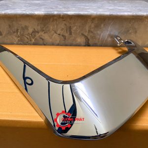 Hình ảnh nẹp mạ cản trước trên Mitsubishi Pajero Sport 2018 chính hãng