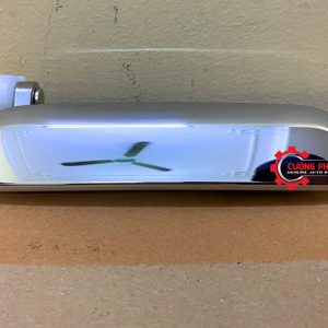 Hình ảnh tay mở cửa ngoài sau Ford Everest 2007 chính hãng