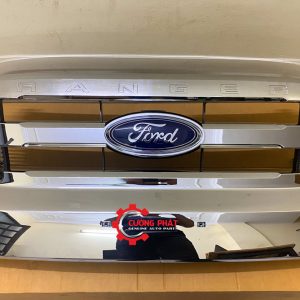 Hình ảnh mặt ca lăng Ford Ranger XLT chính hãng