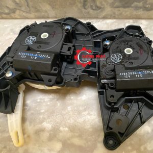 Hình ảnh mô tơ chia gió điều hòa Toyota Hilux, Fortuner, Innova, Camry 2007-2011 chính hãng