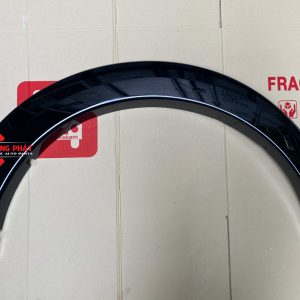 Hình ảnh ốp cua lốp sau Mitsubishi Triton 2015 chính hãng