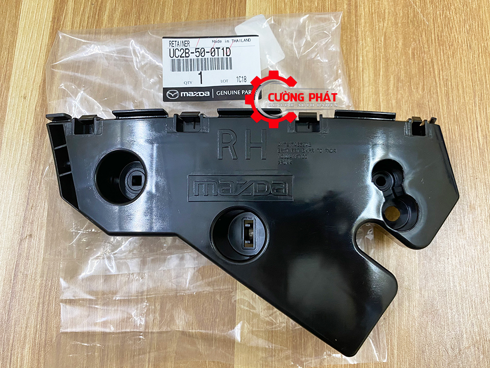 Phe-cai-can-truoc-Mazda-BT50-2013-2018-UC2B500T1D-UC2B500U0C (2) Tem mã phe cài cản trước BT50 chính hãng