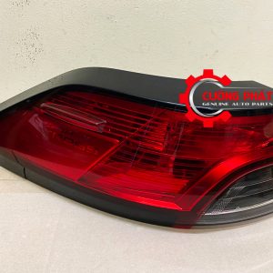 Đèn hậu ngoài Corolla Cross 2020, 2021 chính hãng