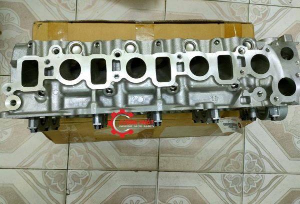 Góc bên mặt máy Hilux, Fortuner, Hiace chính hãng