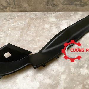 Hình ảnh ốp viền máng nước kính chắn gió Mitsubishi Xpander chính hãng