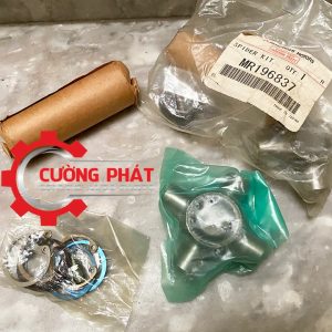 Hình ảnh bi chữ thập các đăng Mitsubishi Pajero V31, V33, V43 chính hãng