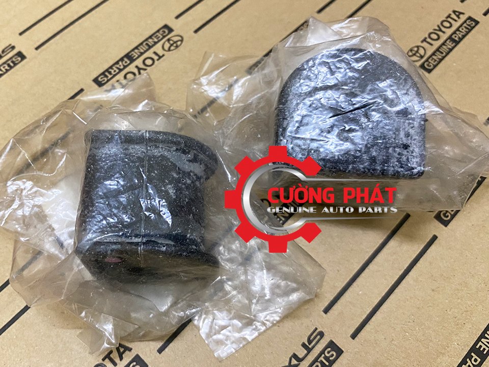 Cao-su-can-bang-sau-Lexus-LS430-2001-2006-4881850020-1 Cận cảnh cao su cân bằng sau LS430 2001-2006 chính hãng