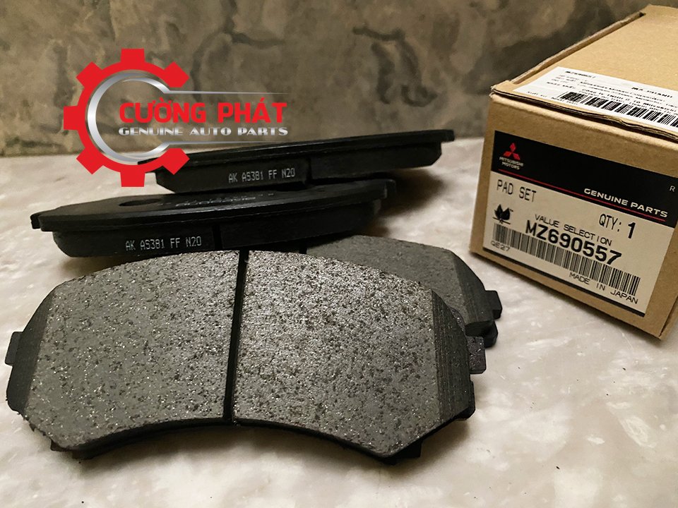 Ma-phanh-truoc-Mitsubishi-V73-V93-MZ690557-MR510539 (2) Chi tiết má phanh trước Pajero V73, V93 chính hãng