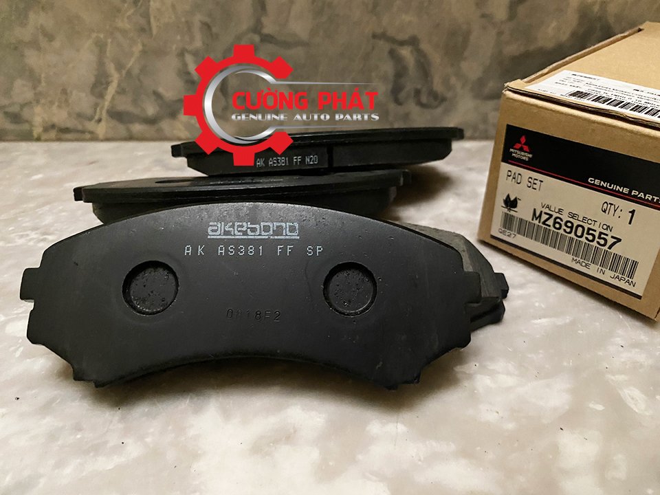 Ma-phanh-truoc-Mitsubishi-V73-V93-MZ690557-MR510539 (3) Hình ảnh má phanh trước Mitsubishi Pajero V73, V93 chính hãng
