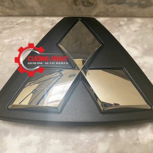 Hình ảnh biểu tượng ga lăng Mitsubishi Pajero Sport 2021-2022 chính hãng