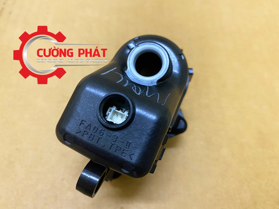 Mo-to-gap-guong-Mitsubishi-Xpander-7632D401-7632D402 (2) Chi tiết mô tơ gập gương Xpander, Xpander Cross chính hãng