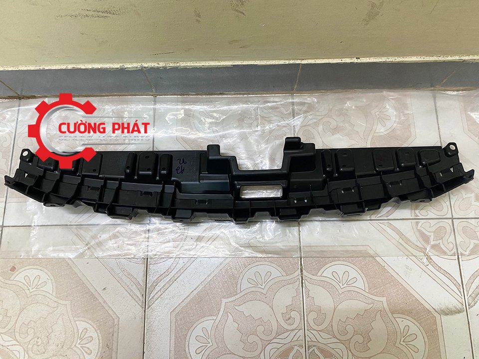 Op-che-khoa-nap-capo-Mitsubishi-Mirage-6400G474 (2) Cận cảnh nắp ốp che khóa nắp capo Mirage chính hãng