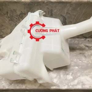 Hình ảnh bình nước rửa kính Mitsubishi Attrage, Mirage chính hãng