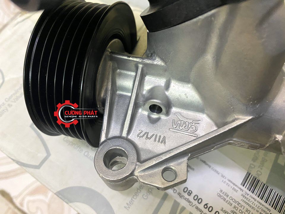 Bom-nuoc-dong-co-Mercedes-Benz-E300-GLC300-A2742000900 (2) Cận cảnh bơm nước động cơ Merc E300, GLC300 chính hãng