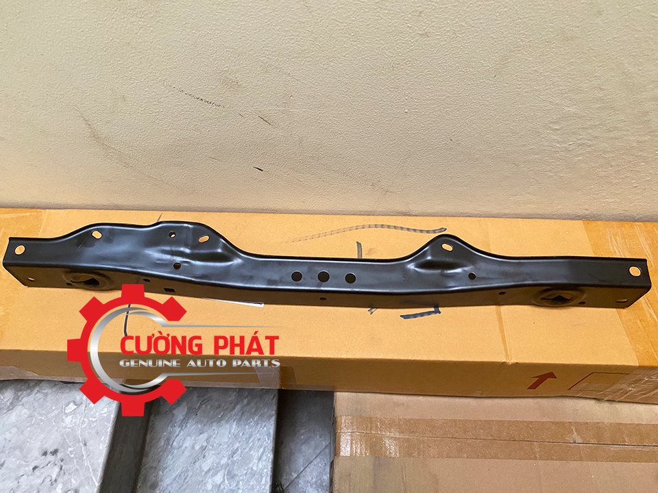 Xuong-ngang-tren-dan-nong-ket-nuoc-Mitsubishi-Pajero-Sport-2021-2021-5256C639 (3) Hình ảnh xương trên dàn nóng Mitsubishi Pajero Sport 2021-2022 chính hãng