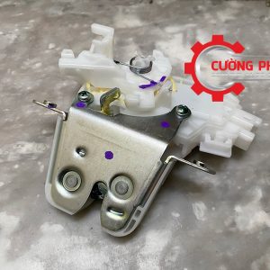 Hình ảnh ổ khóa ngậm cốp Mitsubishi Attrage, Mirage chính hãng