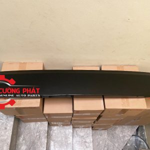 Ốp cửa hậu Mitsubishi Pajero Sport 2017-2023