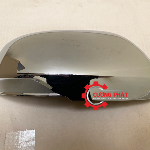 Hình ảnh gáo gương Triton 2019 không xi nhan