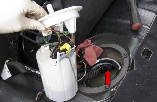 Bảo dưỡng định kỳ lọc xăng khi nào?