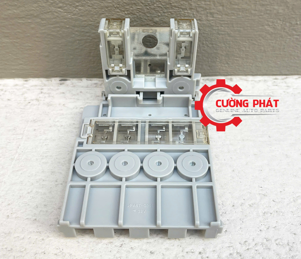 Hình ảnh cầu chì tổng khoang động cơ Attrage, Mirage chính hãng
