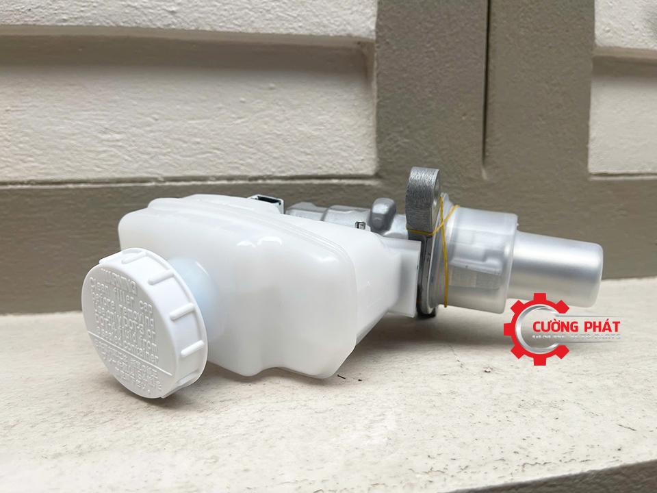 Hình ảnh tổng phanh Triton, Sport 4N15 chính hãng